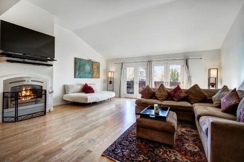 Mainridge C by Ski Country Resorts