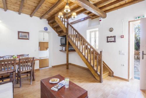 Villa Antigoni - image 2