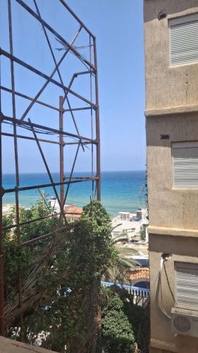 appartement F2 a 2 pas de la mer in עין אל טורק