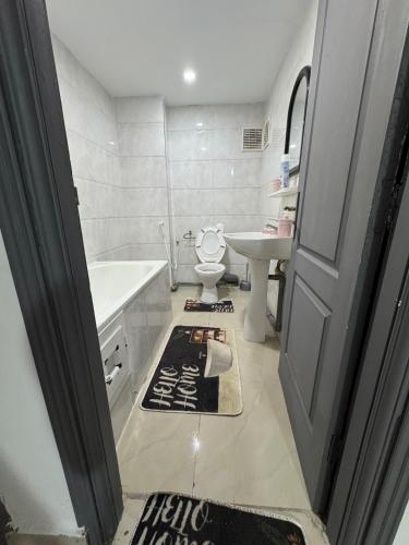 appartement F2 a 2 pas de la mer in עין אל טורק