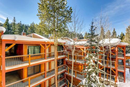 Tannenbaum 21 by Ski Country Resorts in Warrior's Mark