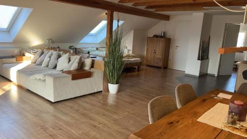 Wohlfühloase im Grünen (Wohlfuhloase im Grunen) in 阿爾特多夫B-紐倫堡