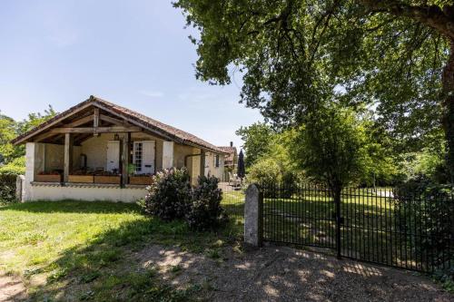 Gîte des granges (Gite des granges) in Coudures