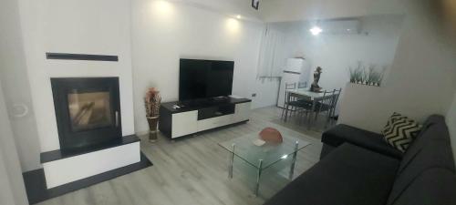 Two-Bedroom Villa image 10