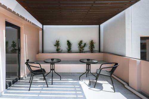 Kais 1st floor studio, Athens (photo 9)