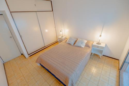 One-Bedroom Apartment with Balcony image 4