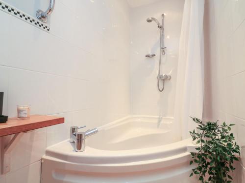 Exterior view, The Hideaway in Dartmouth