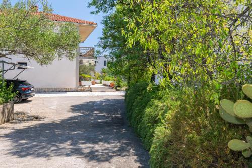 Apartment Milka - image 11
