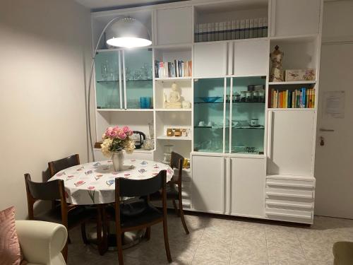 設施, CASA vicino a Malpensa, VARESE, COMO, MI in 傑潤劄努