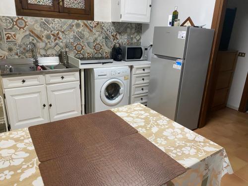 廚房, CASA vicino a Malpensa, VARESE, COMO, MI in 傑潤劄努