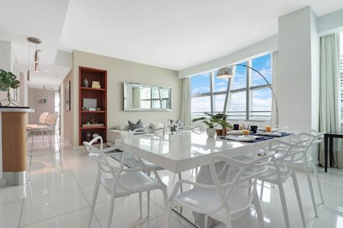 Roami at Brickell Arch in Miami, USA