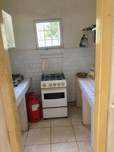 Rest & Recharge Here in 圖赫林