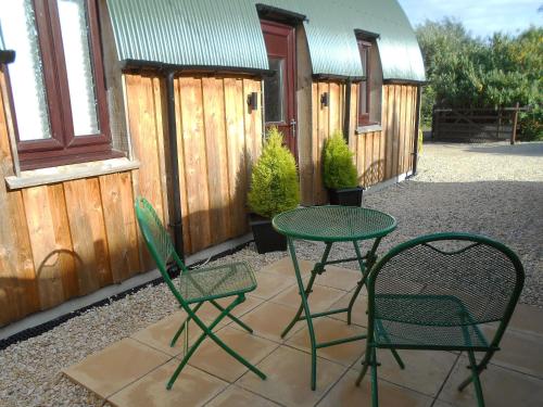 Exterior view, Holly's Barn in Brent Knoll