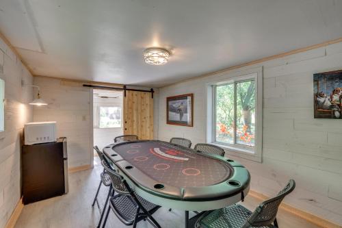 Riverfront & Lake Retreat: 9 Mi to Lucky Peak! in Shafer Butte