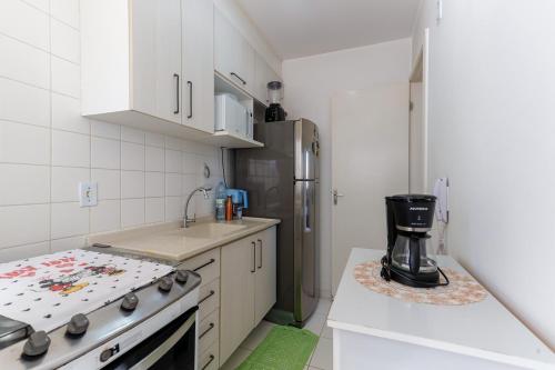 ห้องครัว, Apto na Mooca com academia, Wi-Fi e pet friendly in กัมบูซิ