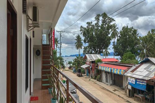 A szálláshely kívülről, Kamalay Pension House near Sabang Tengerpart