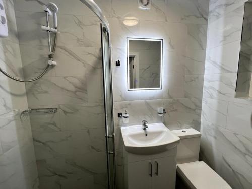 淋浴間, Cowley, Oxford House in 考利