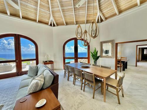 Pool Villa with Vast Views of Crisp Ocean Horizon - Villa Panache in Cruz Bay
