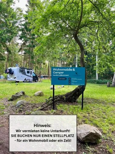 Campingplatz auf Rügen - Stellplatz für Wohnmobile , Wohnwagen , auch zum Zelten - in direkter Nähe zum Naturstrand -Natur Pur - Feriensiedlung Schwalbennest in Dranske, Deutschland