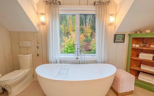 L'Étoile du Nord Pool Lac Cloutier (L'Etoile du Nord Pool Lac Cloutier) in Saint-Alphonse-Rodriguez (QC)