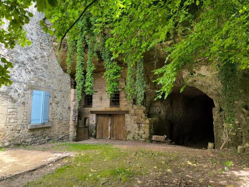 La Maison bleue Paissy in Paissy