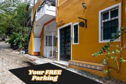 Parking, 6min to Beach & Downtown, High-Speed WiFi, Laundry Service, KingBed, PetsOK, Sayulita (Foto 7)