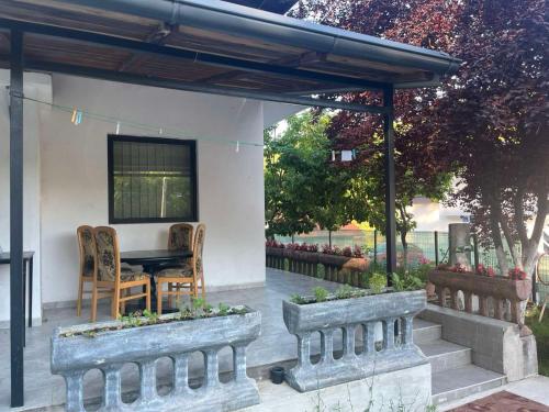 Kert, Apartman Serdjo in Ostrožac