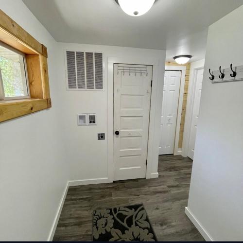 Cozy Cottage on Indian Lake with AC, Manistique (photo 10)