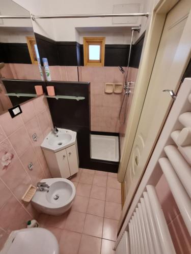 Pontedecimo Apartment Two, Genua (zdjęcie 9)