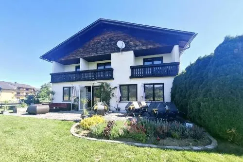 Die Sonnenblume in Sankt Kanzian am Klopeiner See, Österreich