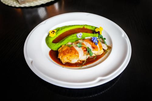 Hotel Šipka - image 7