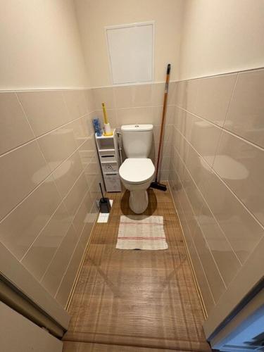 Fürdőszoba, Appartement centre-ville 1er étage (Appartement centre-ville 1er etage) in La Chapelle En Vercors