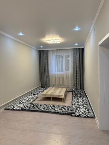 Двухэтажный дом в центре на 6-10 человек (Двухэтажныи дом в центре на 6-10 человек) in Uralsk