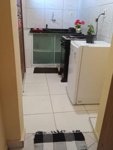 Kit linda e confortável no centro de cabo frio (Kit linda e confortavel no centro de cabo frio) in Ville Blanche