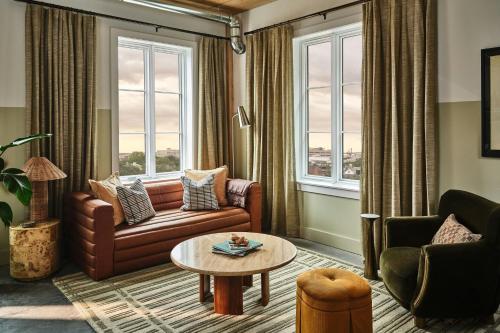 2 bedrooms, 2 beds