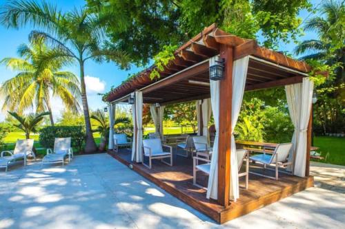 Las Gaviotas Hotel and Suites, Cancún (photo 10)