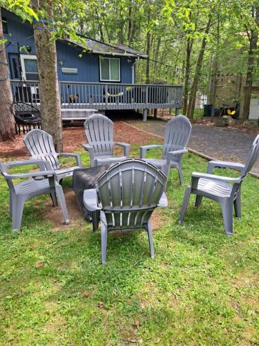 Little Cub Villa- 3Beds-2Baths-GameRM-FirePit-Outdoor Obstacle Course-WIFI-AC in Tobyhanna, USA