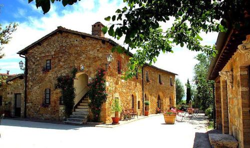  SARNA Residence, Pension in San Quirico dʼOrcia