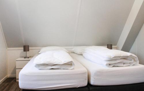 Nice home in Hoge Hexel w/ WiFi and 3 Bedrooms - image 12