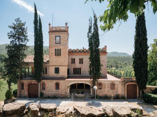 . Mansion in Castellnou near Pedraforca Mountains