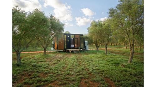 Viesnīcas āriene, Olive Grove Retreat 3 by Tiny Away in Leikboga