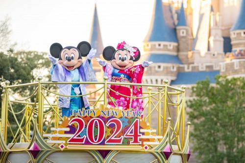 BMO102A Direct bus to Disney from next station Max5