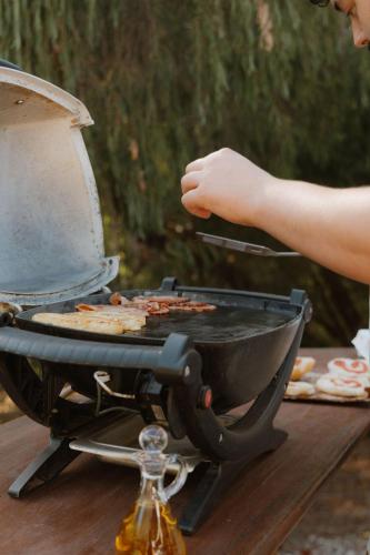 R&R Bus Retreat in Wellington Mill