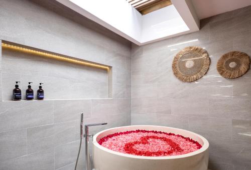 Signature Suite image 8