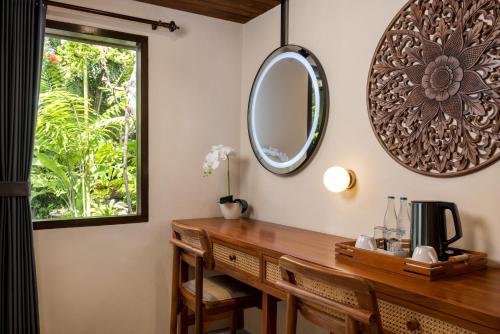Signature Suite image 4