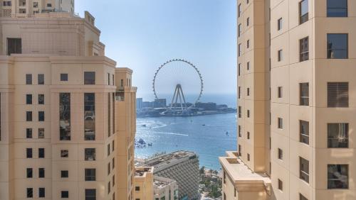 High-Floor 1BR New Design Steps to JBR Beach, Dubai (Foto 2)