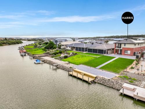 5B Blanche Parade Hindmarsh Island - Linen Included in Hindmarsh Island