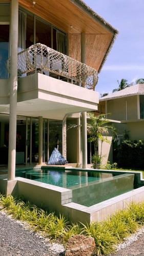 Aqualina Villa, Carbana Lodge, A Hidden Gem near Samui Aquarium and Tiger Zoo