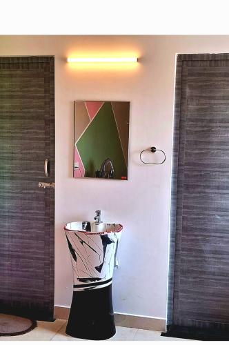 Arul family stay in Mettupalayam