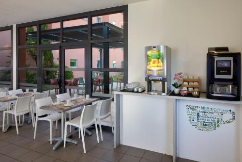 Zenitude Hôtel-Résidences Bordeaux Aéroport Mérignac - image 2
